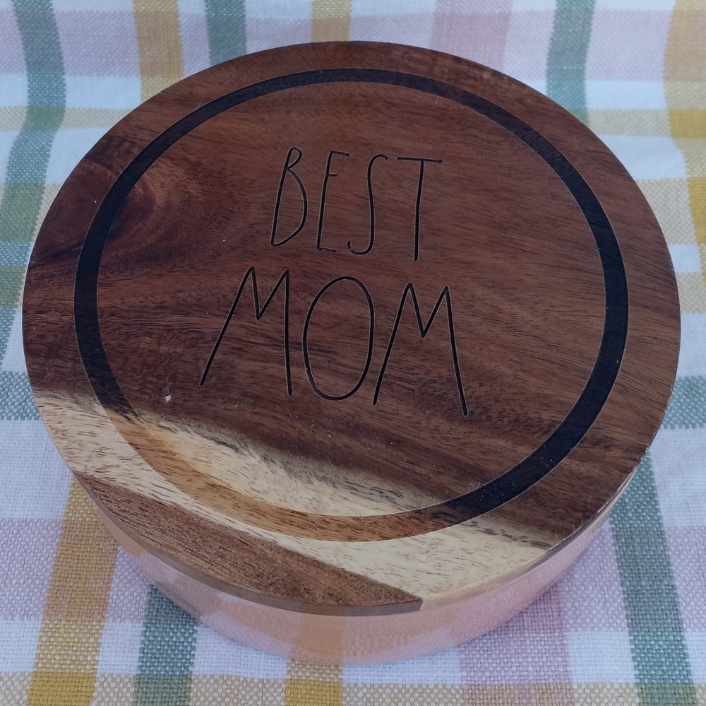 Rae Dunn "Best Mom"‎ Round Box - Picture 2 of 8